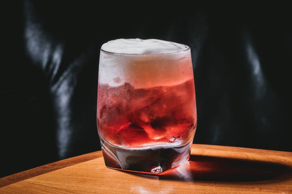 Negroni faz 100 anos e bares da capital festejam