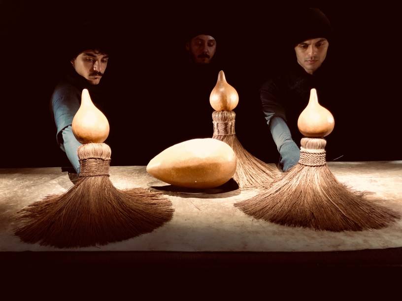 Oroboro: peça do grupo XPTO Oroboro: peça do grupo XPTO