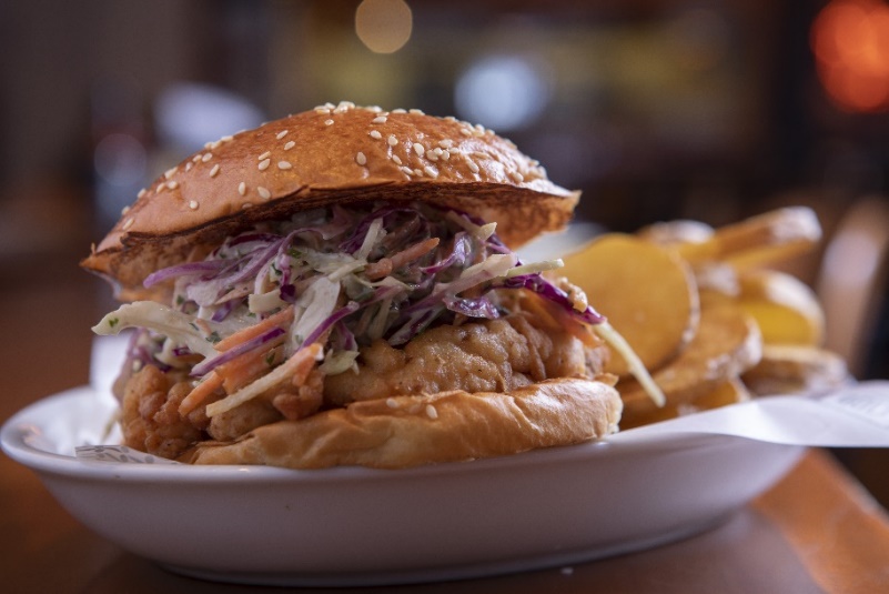 Lanchonete da Cidade serve sanduíche de peixe na Páscoa