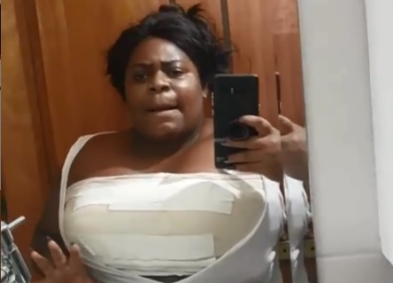 Jojo Todynho se irrita com seguidores que criticaram sua cirurgia