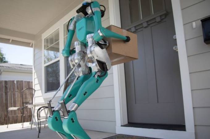 Ford cria robô que parece humano para fazer entregas