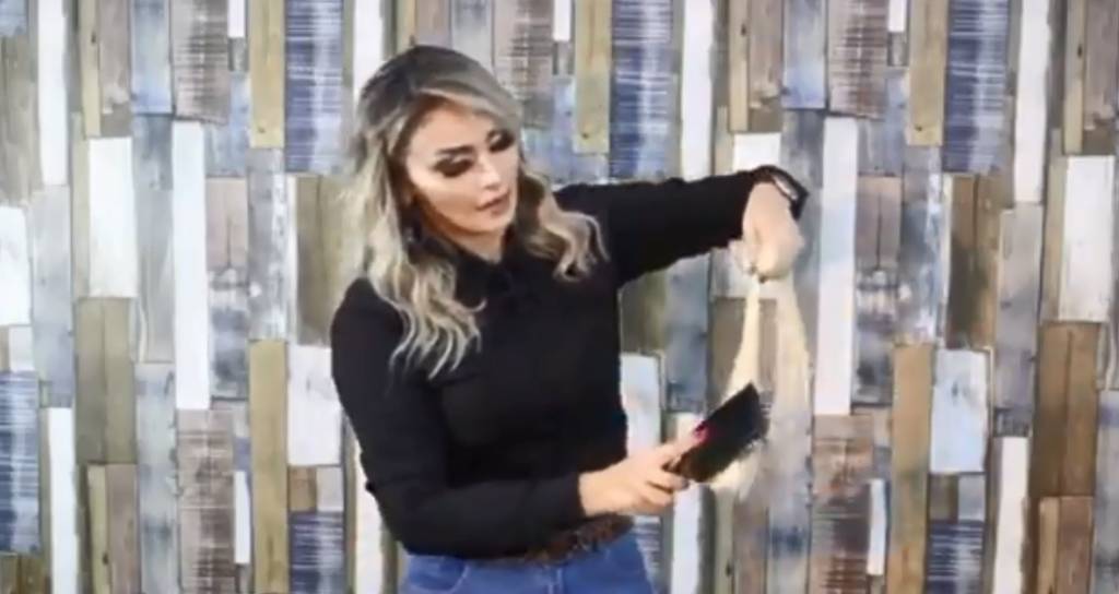 Cabeleireira de famosas é acusada de racismo ao falar sobre mega hair