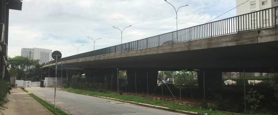 Pela segunda vez, prefeitura tenta dar uso a espaços embaixo de viadutos