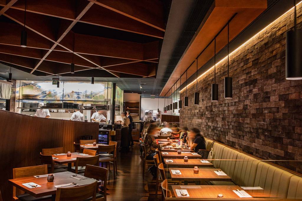 Jun Sakamoto abre novo restaurante informal em shopping; leia a crítica