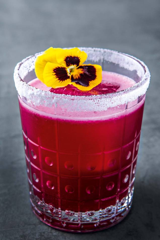 <span>O drinque beta: com tequila e beterraba</span> <span>O drinque beta: com tequila e beterraba</span>