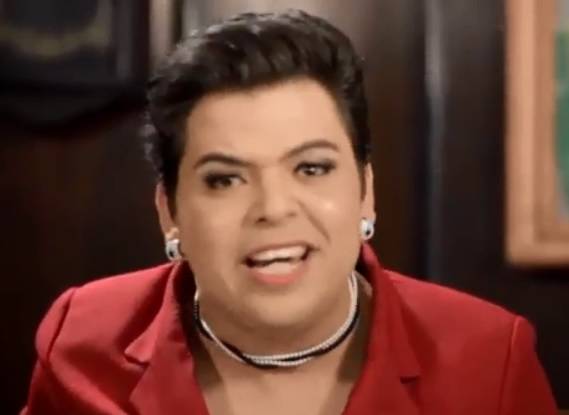 Humorista “cover” de Dilma bate boca com plateia após criticar Bolsonaro
