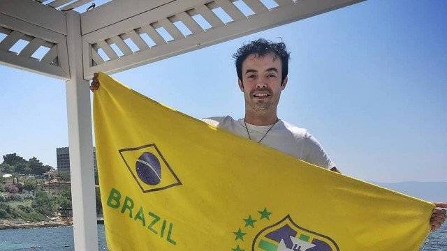 Criador do Orkut é banido no Tinder e vira piada na internet