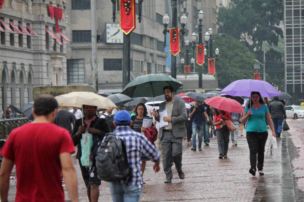 Chuva coloca SP em estado de atenção para alagamentos