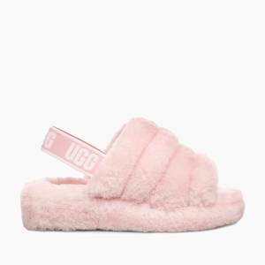 UGG – SANDÁLIA UGG FLUFF YEAH SLIDE ROSA CLARO – R$ 499