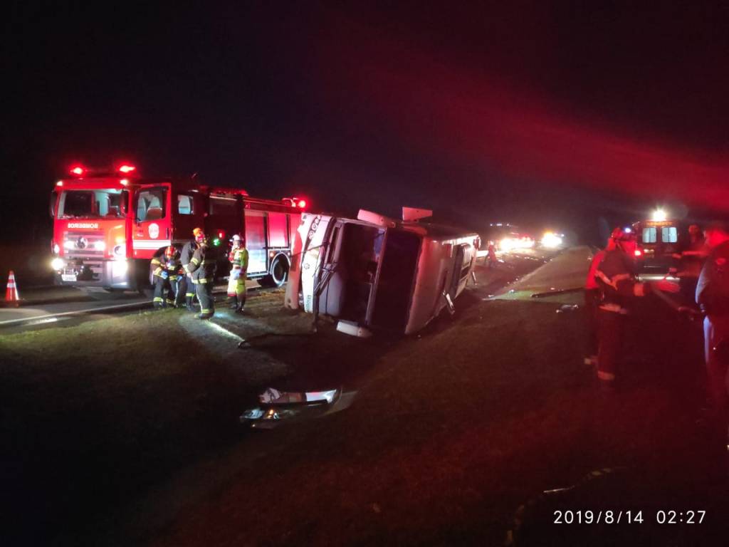 Acidente com ônibus de universidade mata aluno no interior de SP