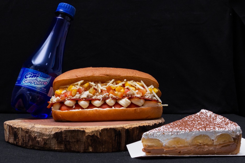 Donos da Nanica Brasil abrem portinha com cachorro-quente