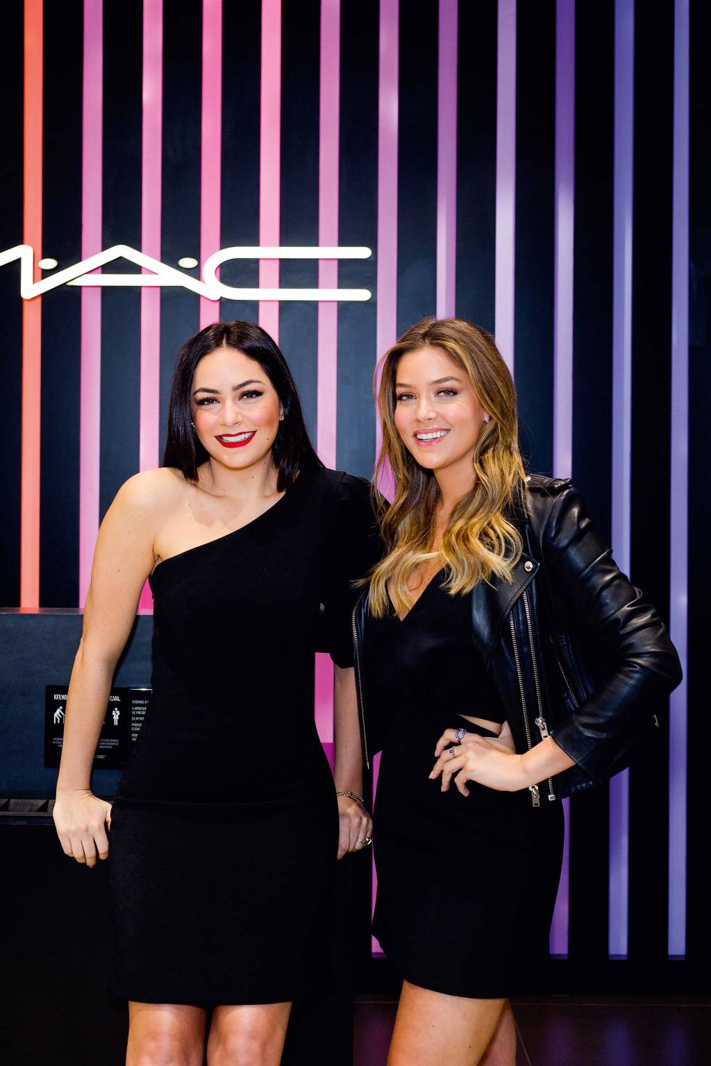 Luciana e Marcella Tranchesi vão lançar batom, gloss e sombras pela M.A.C