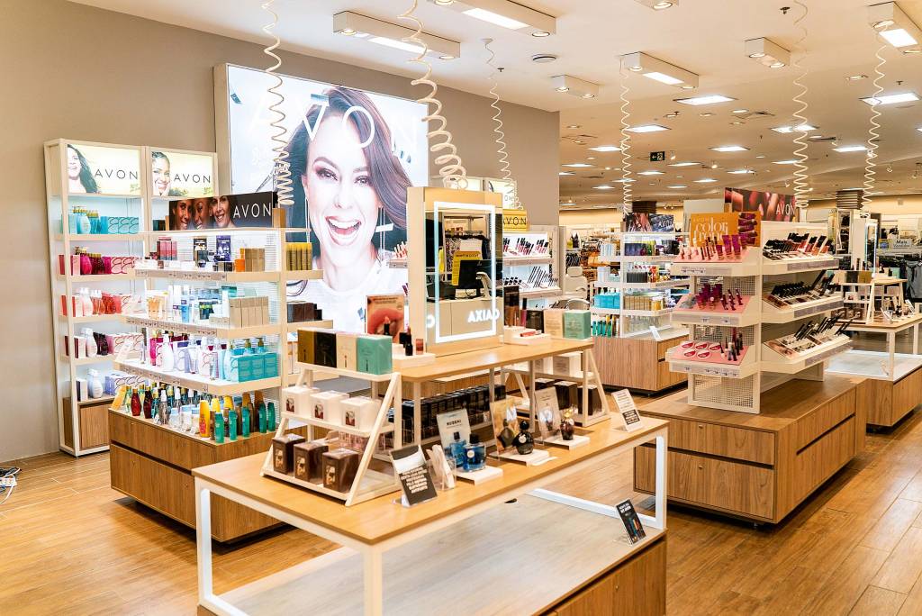 Avon anuncia fim de testes em animais em sua produção global