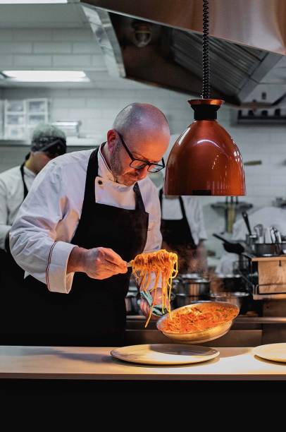 O chef Salvatore Loi: à frente da cozinha