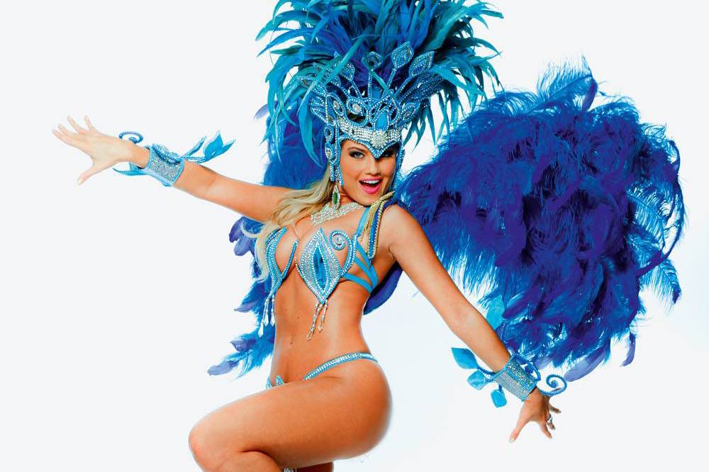 Ellen Rocche deixa cargo de rainha de bateria da Rosas de Ouro