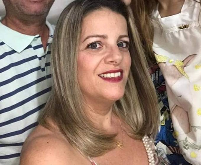 Mulher morre após procedimento estético com dentista no interior