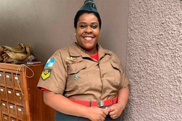 Cacau Protásio é vítima de ofensas racistas de bombeiros