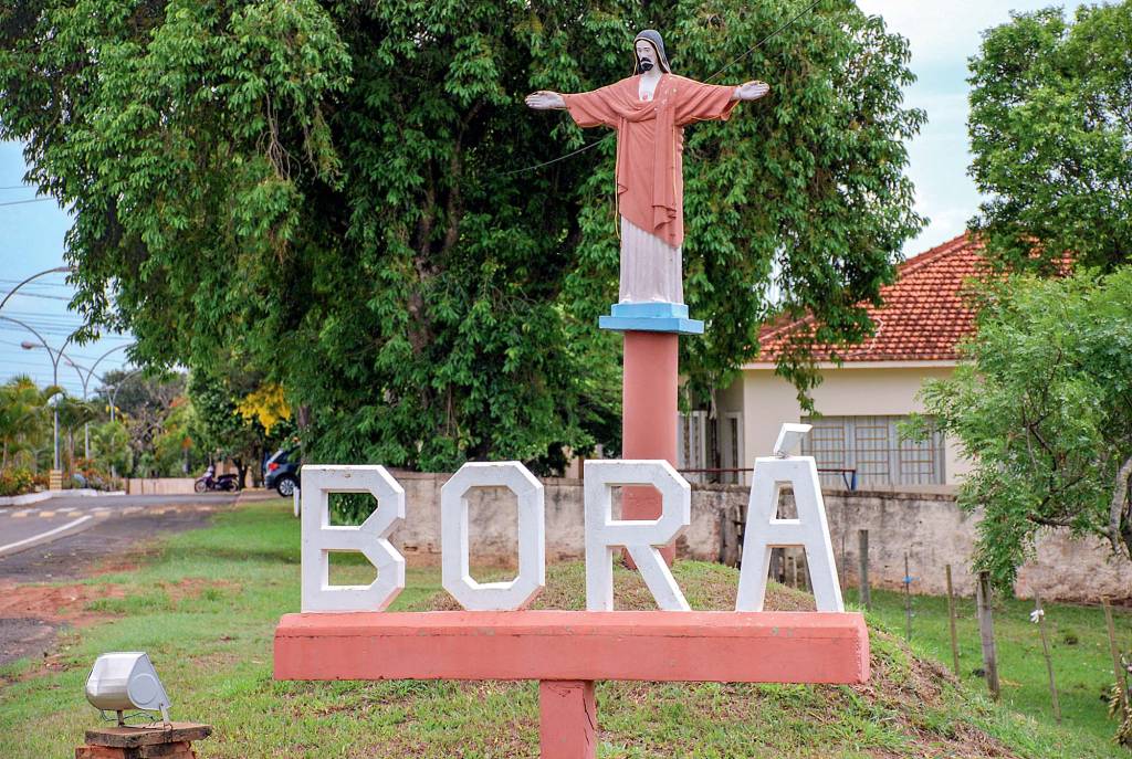 Borá Borá