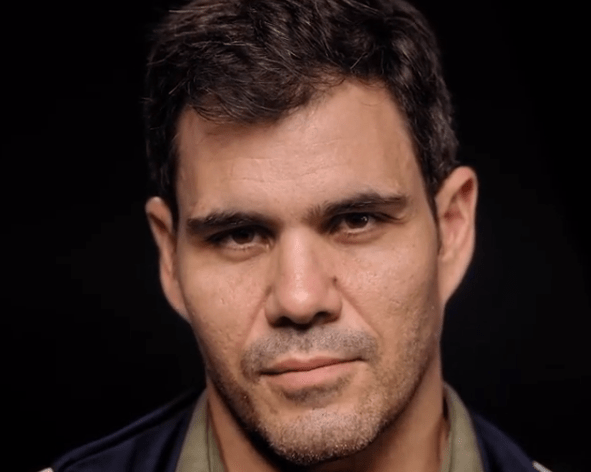 Juliano Cazarré vira alvo de ação judicial por encontro de homens em SP