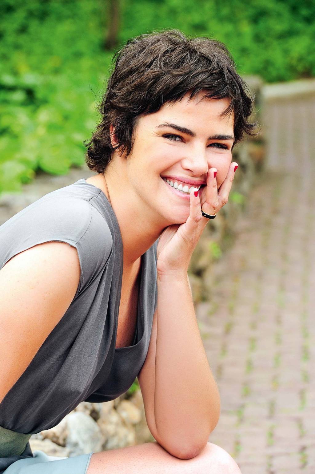 Por onde anda Ana Paula Arósio, que completa 47 anos e fugiu da fama