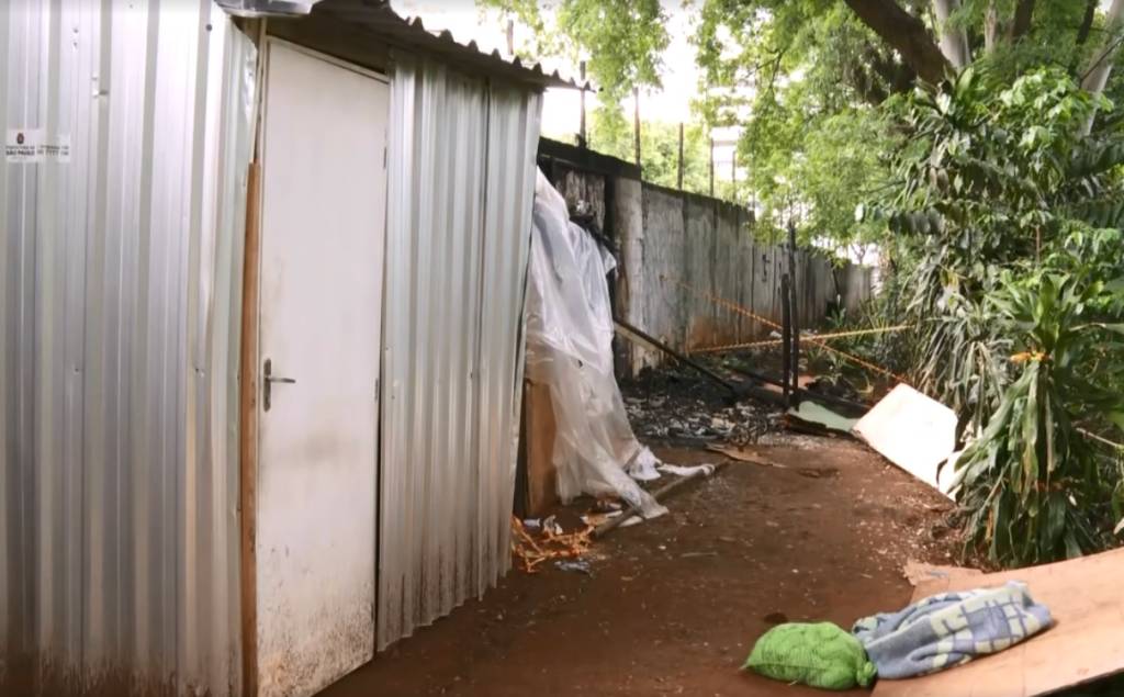 Casal é preso acusado de provocar incêndio que matou filhos na Zona Sul