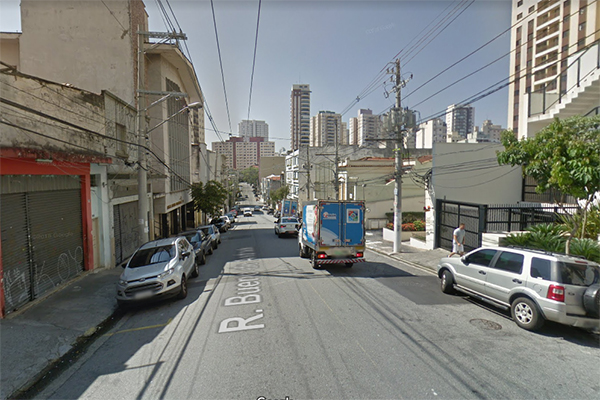 Pensão desaba após explosão na Liberdade