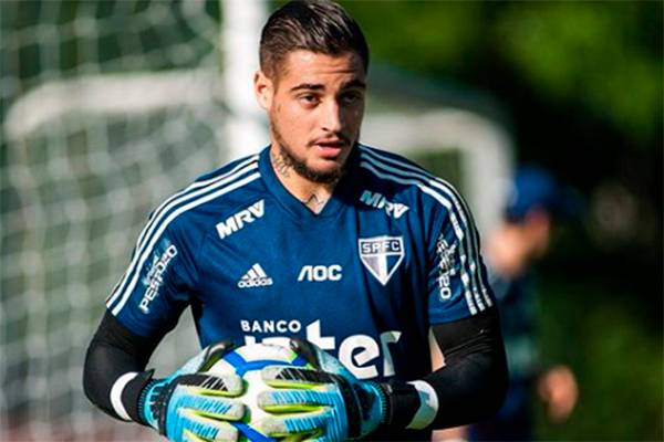 Boletim policial dá detalhes sobre caso de agressão do goleiro Jean