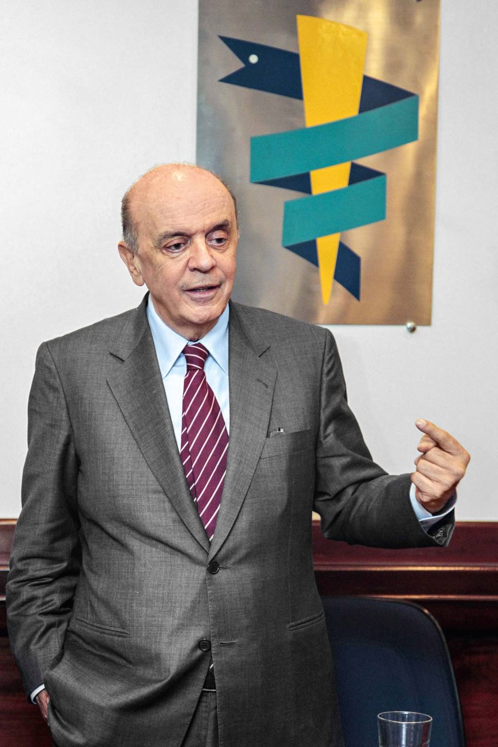 Serra vira réu por suspeita de caixa 2, corrupção e lavagem de dinheiro