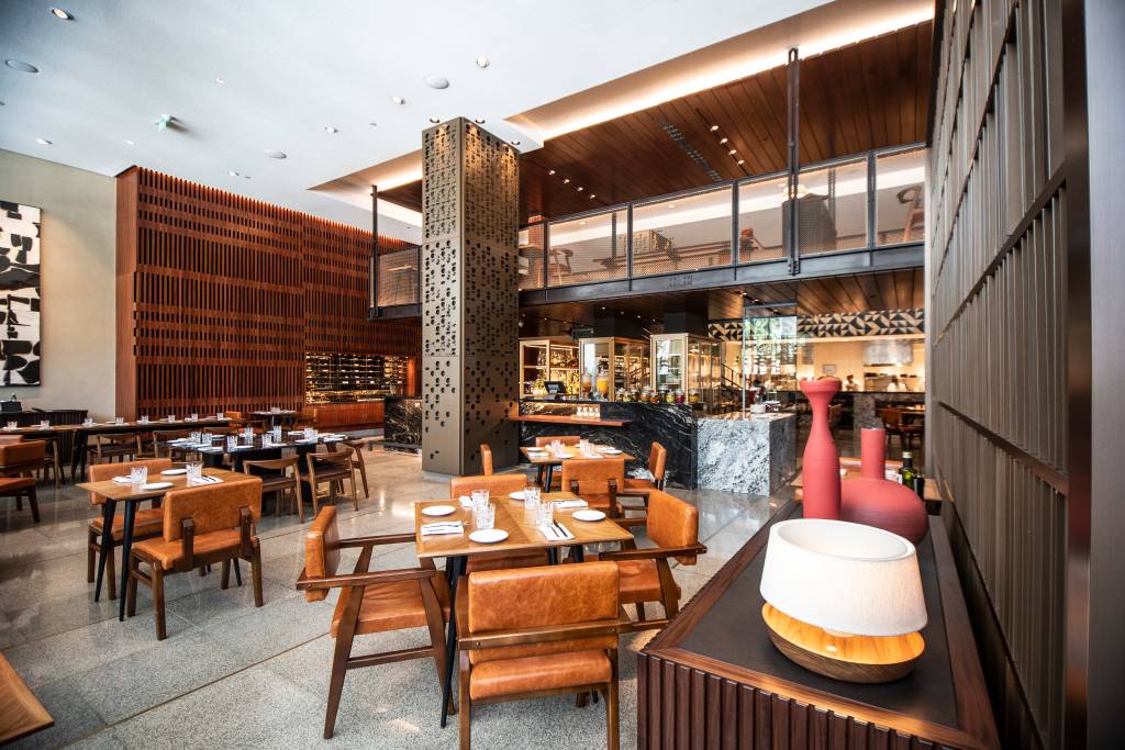 Restaurante Neto, no Hotel Four Seasons, tem salto monumental de qualidade