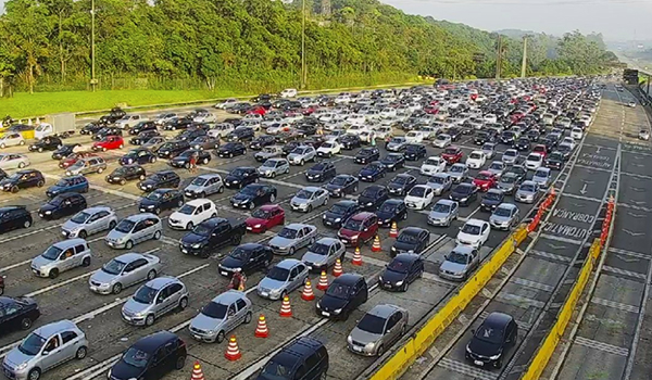 Governo de SP teme segunda onda de Covid e anuncia operação especial no feriado