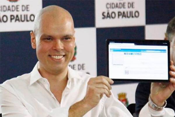 Bruno Covas recebe alta do Hospital Sírio-Libanês