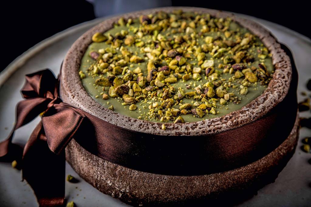 Onde encomendar bolo para festas