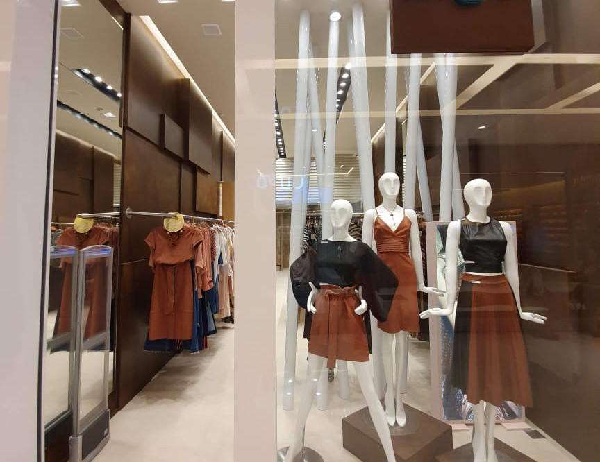 MOB traz 50% de desconto em todas as peças de verão