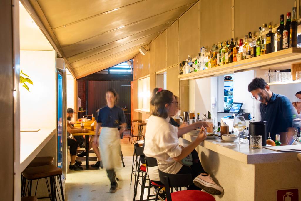 Bar do Komah tem petiscos do chef Paulo Shin; leia a crítica