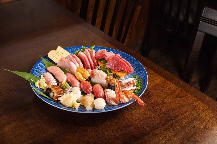 Combinado especial: bons sashimis e sushis