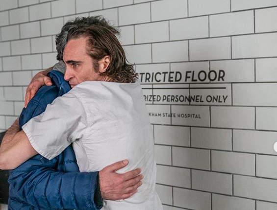 Diretor de Coringa posta fotos inéditas e emociona ao agradecer aos fãs