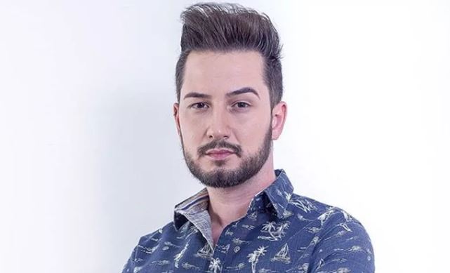 Cantor sertanejo Glaucio Lopes