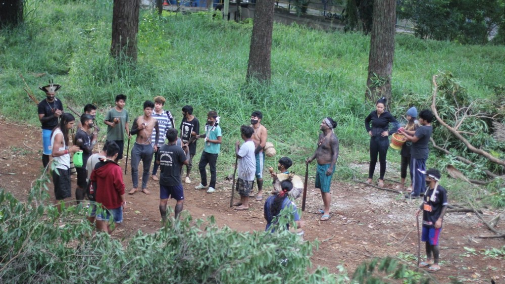 Prefeitura embarga obra de condomínio vizinho de terra indígena após ocupação