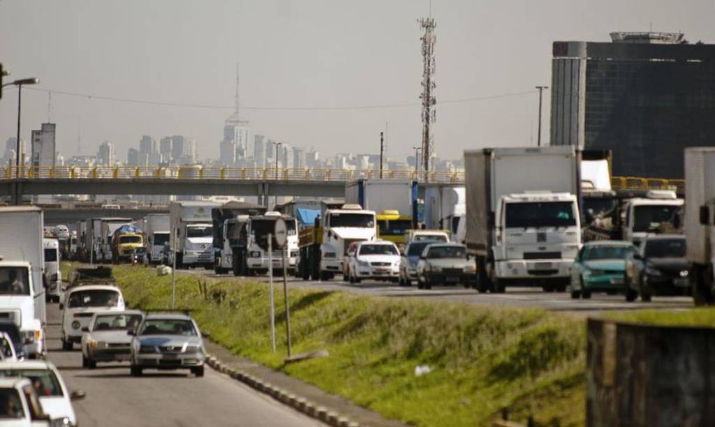 Rodízio municipal de veículos é suspenso a partir desta segunda (26)