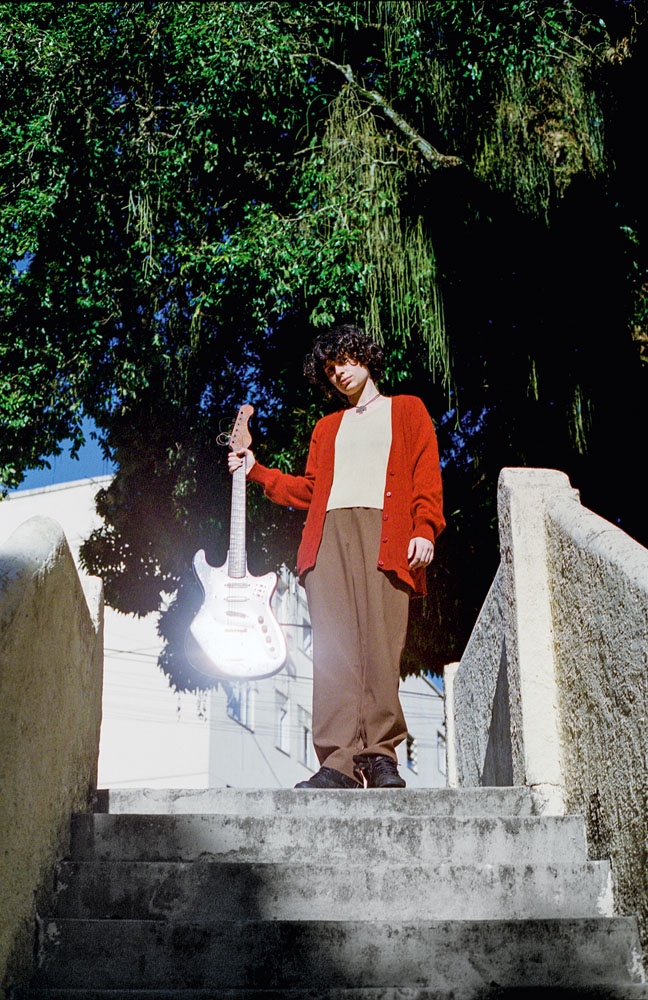 Ana Frango Elétrico traz bossa nova e indie rock em disco