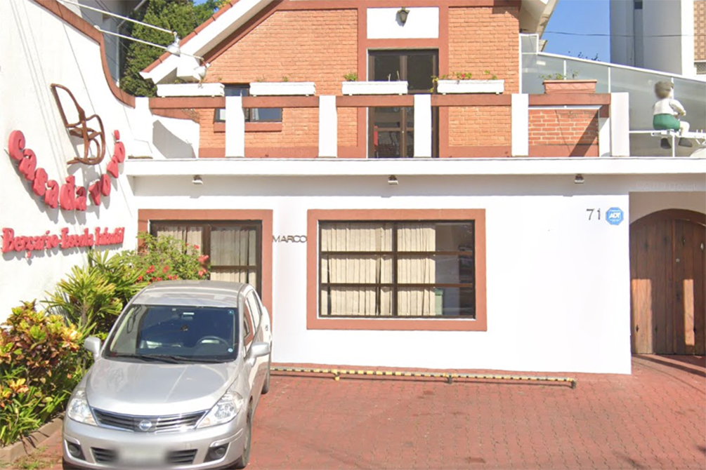 Fachada da escola Casa da Vovó, em Pinheiros