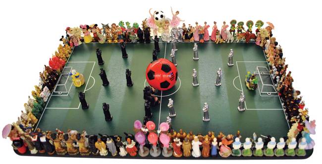 Nelson Leirner – Futebol – 120x80cm.jpg Nelson Leirner – Futebol – 120x80cm.jpg