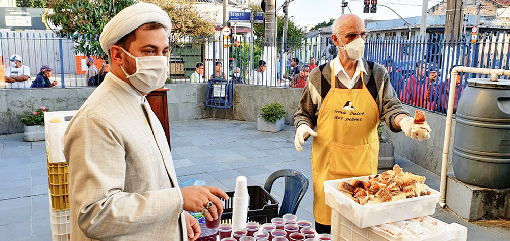 Xeque paulista Rodrigo Jalloul arrecada doações para a favela