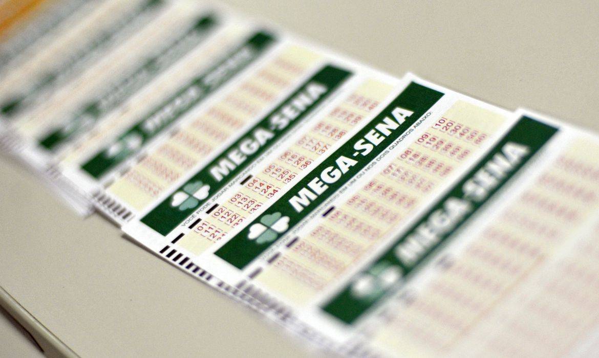 Mega-Sena da Virada sorteia prêmio de R$ 540 milhões nesta noite