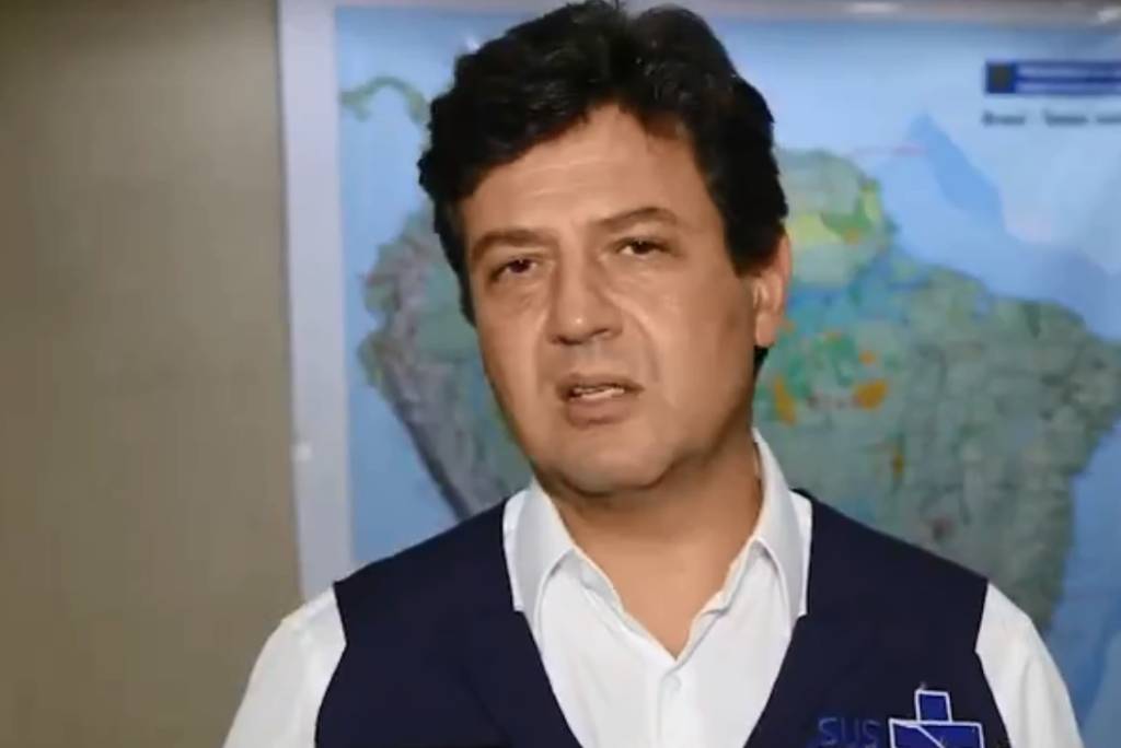 Vamos pagar esse preço ali na frente, diz Mandetta sobre aglomerações