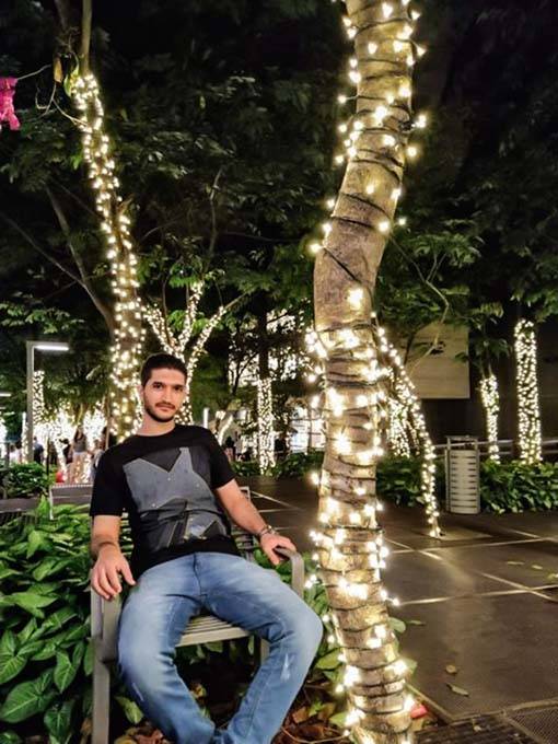 Professor de literatura na Síria, Ramy Milaneh abre lanchonete no Ipiranga