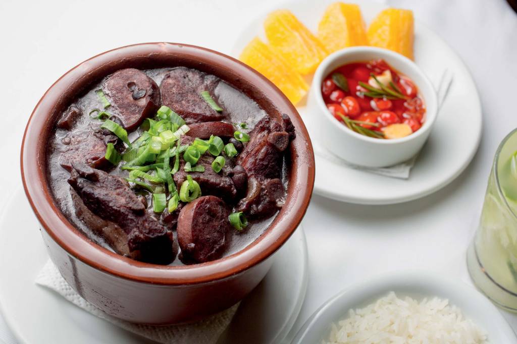 Botecos que entregam boas feijoadas em casa