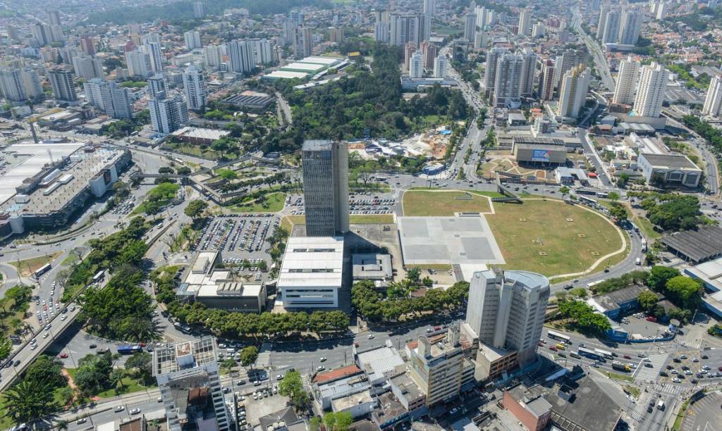 Duas pessoas morrem em deslizamento de terra em São Bernardo do Campo