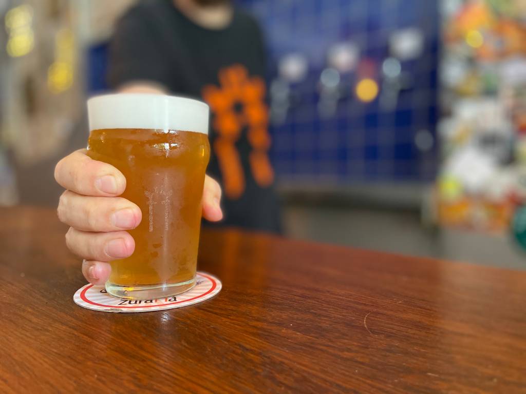 Brinde pela Vida: cervejarias doam parte do lucro para projeto social