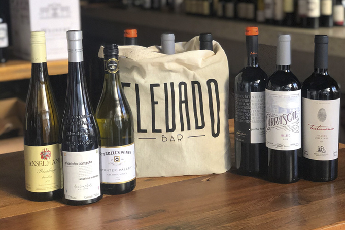 Bares de vinho ganham nova vocação durante a pandemia